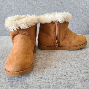 Girls Cat & Jack boots